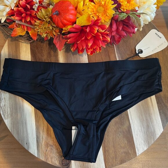 prAna Womens Upswell Swimsuit Bottom LARGE in Black UPF 50+ - Picture 1 of 3